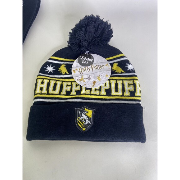 Harry Potter Hufflepuff Logo Knit Cuff Pom Beanie Hat Cap and Scarf Set 2 Piece - Picture 2 of 12